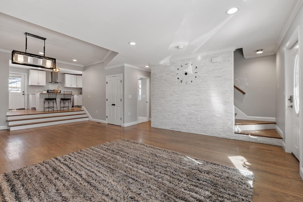 20 South Main Street Clinton, MA 01510 - Photo 7 of 39