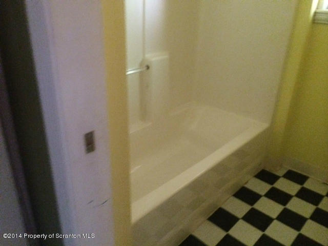 92 State Rt Jackson, PA 18825 - Photo 5 of 10 Gallery Image 5