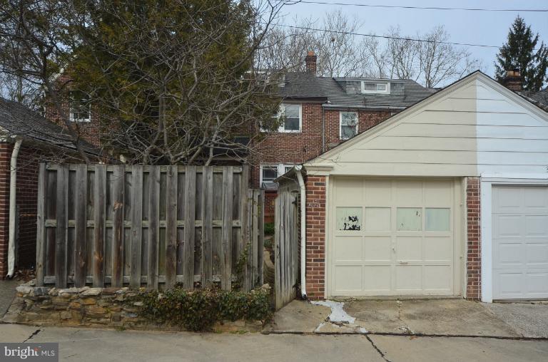 303 Hopkins Road Baltimore, MD 21212 - Photo 5 of 30 Exterior (Rear)