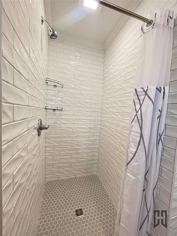 183 Beech Springs Road Minden, LA 71055 - Photo 13 of 28 a bathroom with a shower