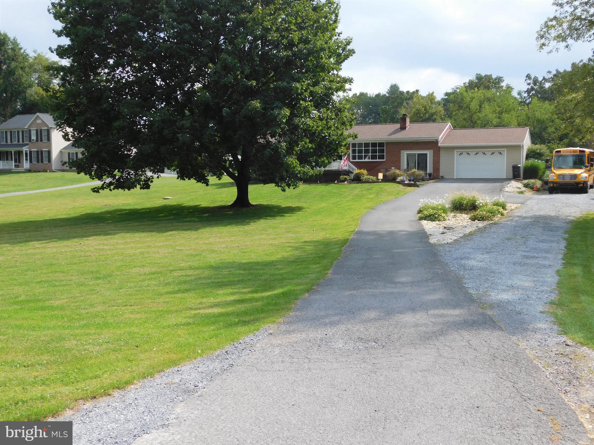 8616 Jordan Road Fairplay, MD 21733 - Photo 3 of 66 EXTRA Large dual Driveway