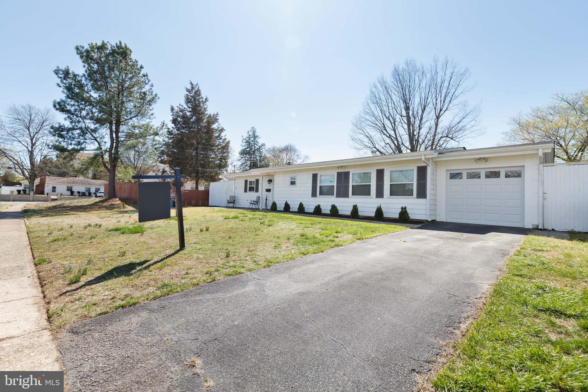6226 Apache Street Springfield, VA 22150 - Photo 3 of 37