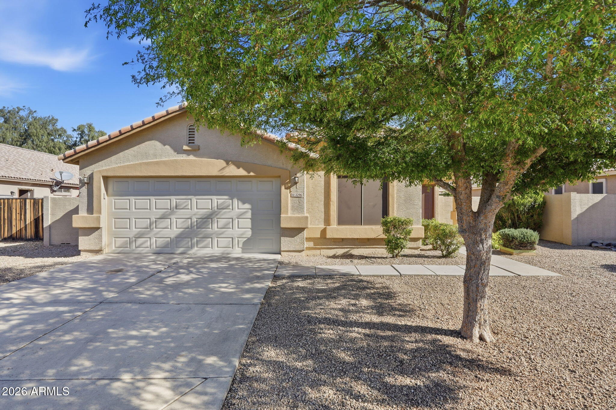 3296 East Warbler Road Gilbert, AZ 85297 - Photo 1 of 37 001_ListerPros