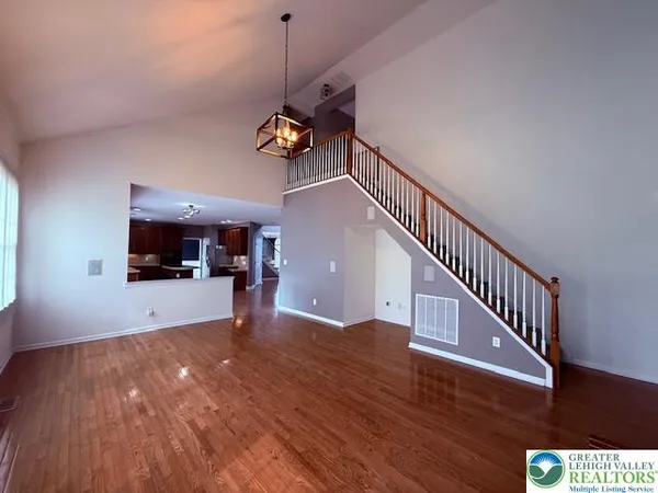 $775,000 | 671 Stratton Drive, East Stroudsburg, PA 18302
