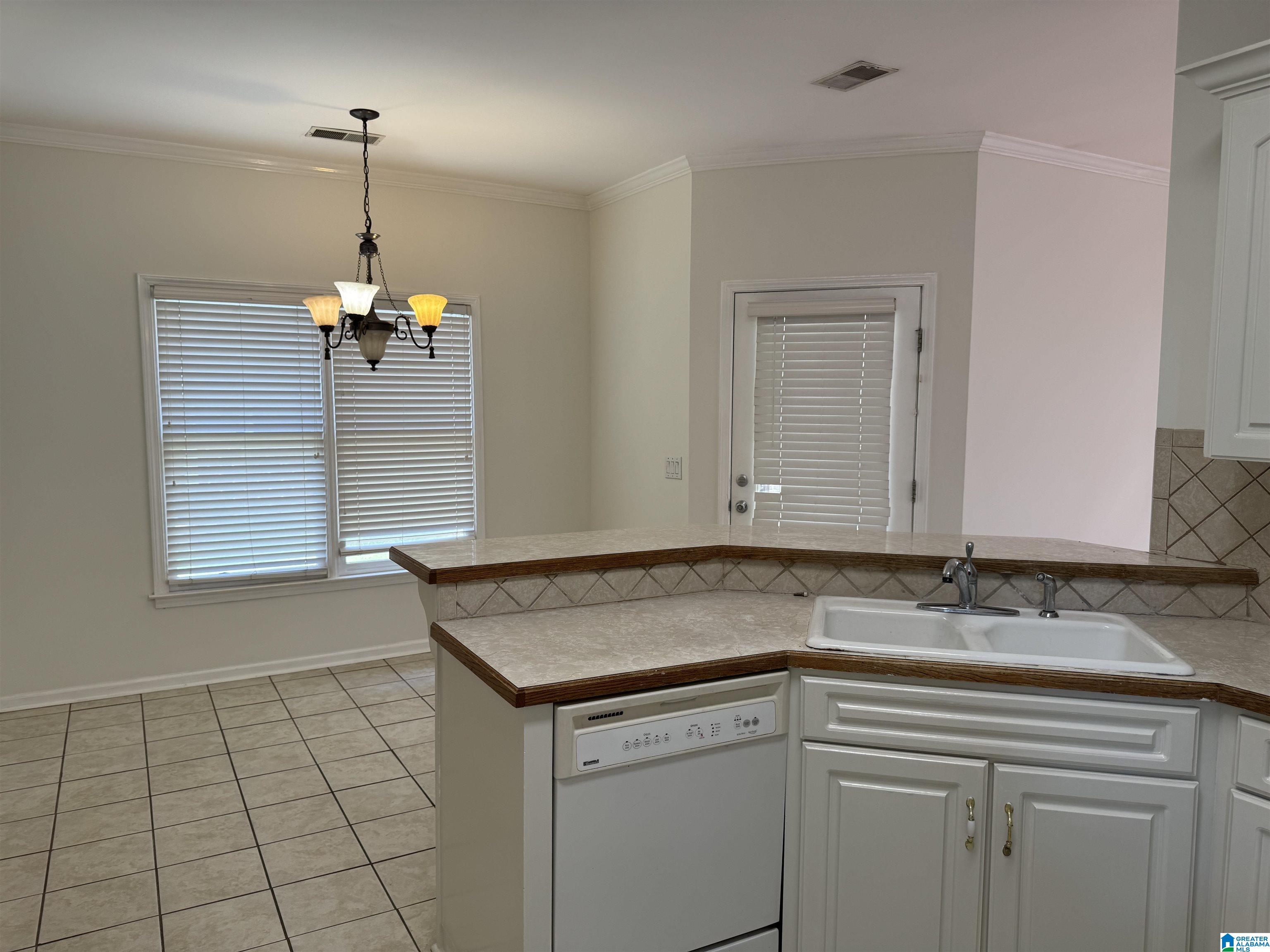209 Beaver Crest Pelham, AL 35124 - Photo 8 of 33