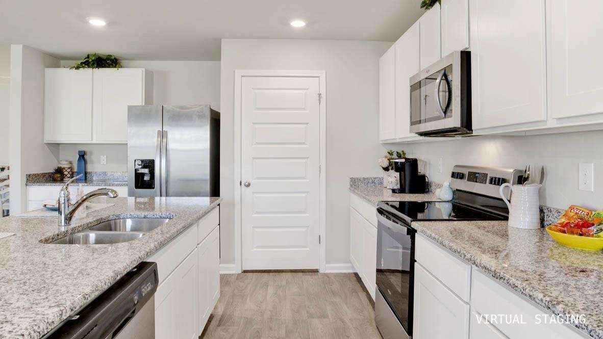 22052 Aleutian Avenue Foley, AL 36535 - Photo 13 of 26 Kitchen
