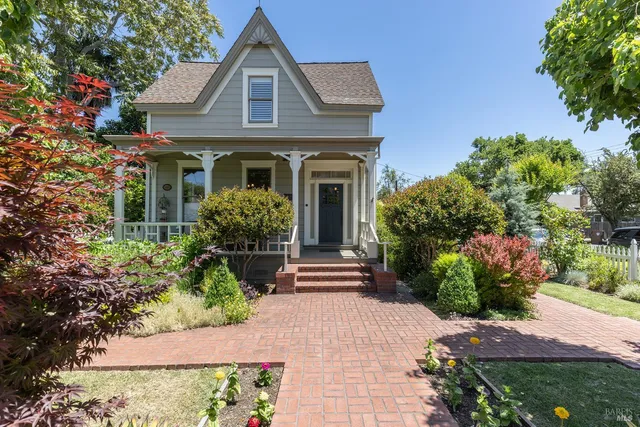 $2,049,000 | 406 Franklin Street, Napa, CA 94559