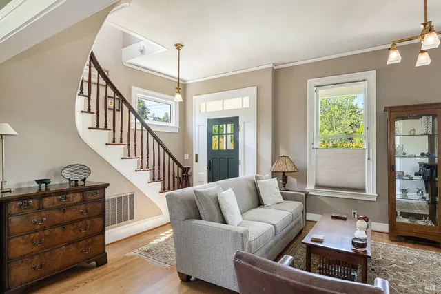 $1,999,000 | 406 Franklin Street, Napa, CA 94559