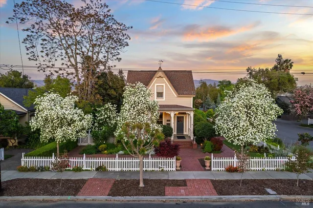 $1,999,000 | 406 Franklin Street, Napa, CA 94559