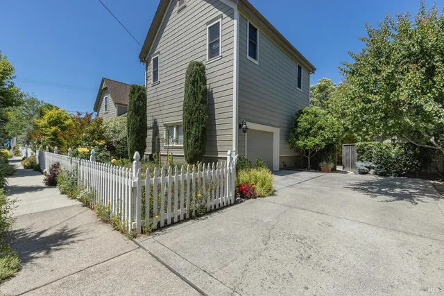 $2,049,000 | 406 Franklin Street, Napa, CA 94559