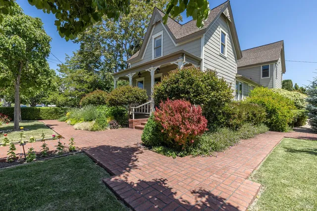 $1,999,000 | 406 Franklin Street, Napa, CA 94559