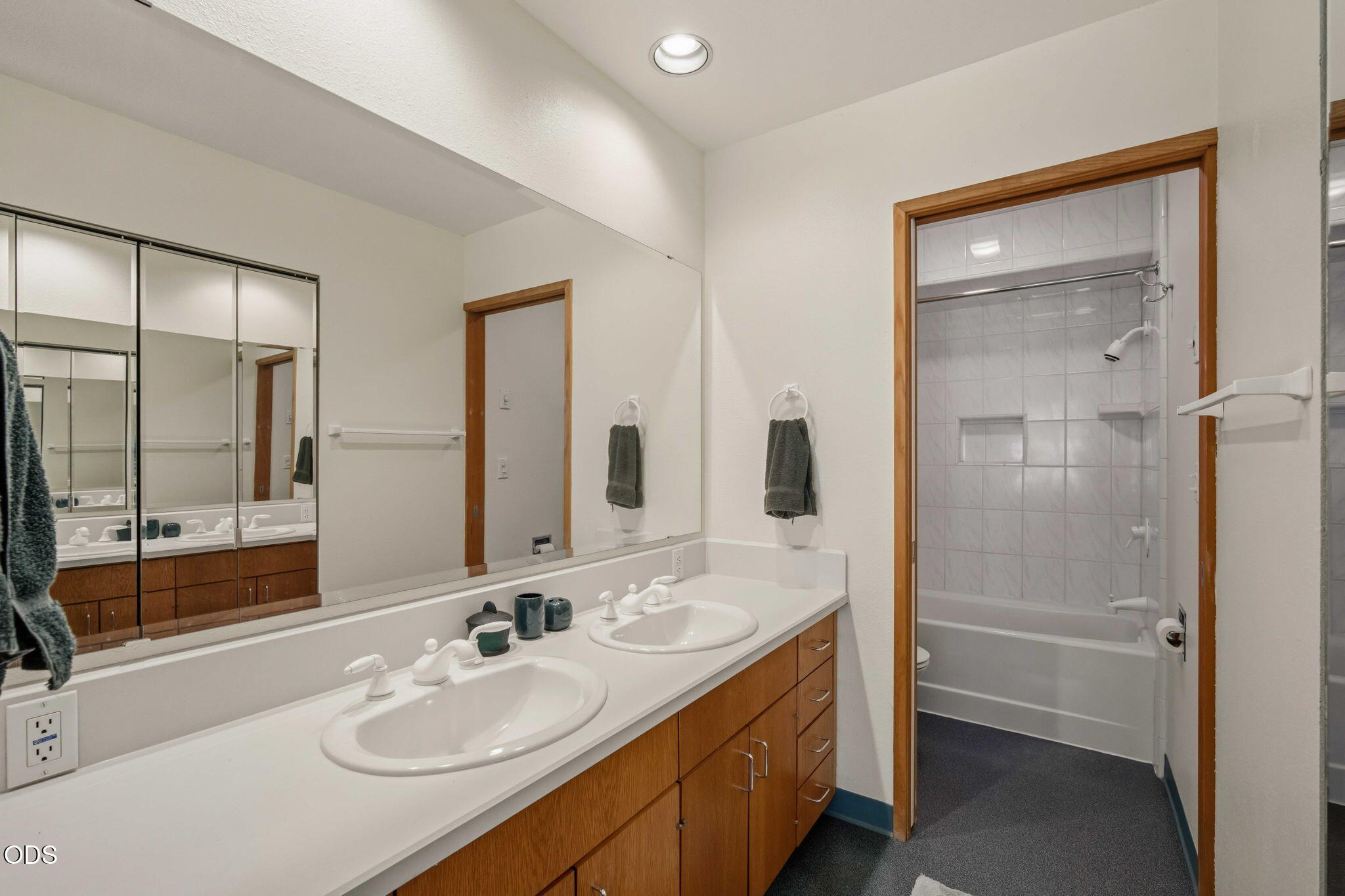 57218 Island Road, Unit 18 Sunriver, OR 97707 - Photo 25 of 38