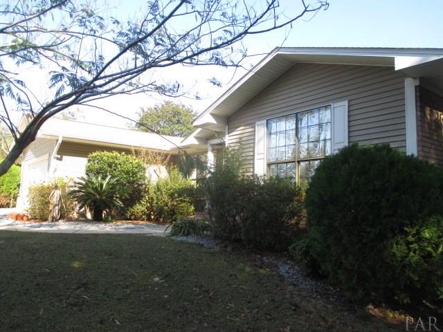 1836 Garcon Point Road Milton, FL 32583 - Photo 11 of 14 Gallery Image 11