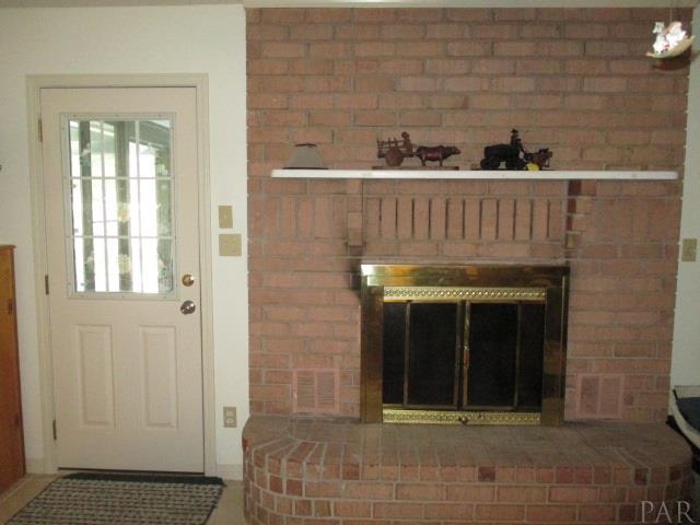 1836 Garcon Point Road Milton, FL 32583 - Photo 3 of 14 Gallery Image 3
