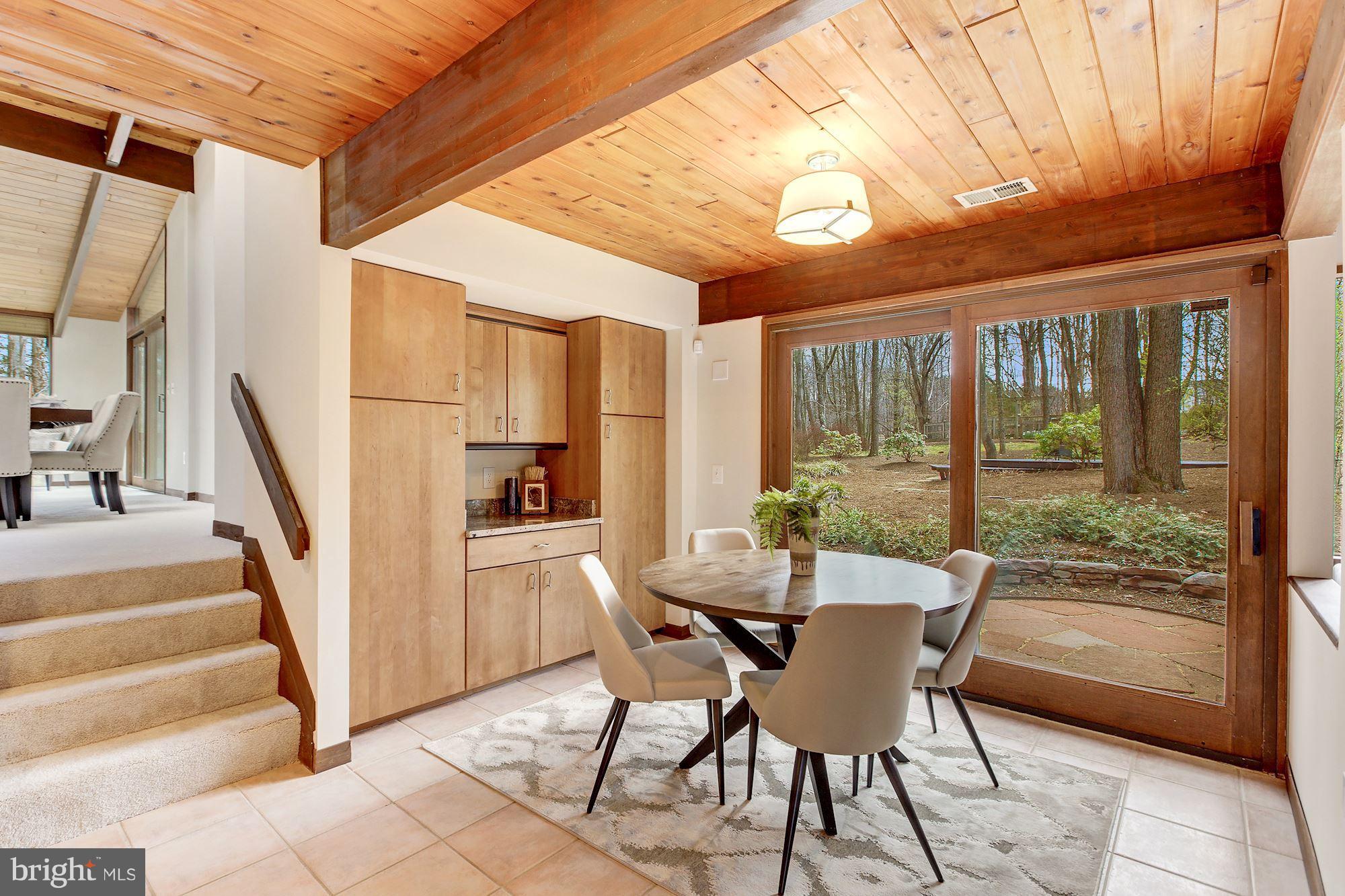 10907 Equestrian Court Reston, VA 20190 - Photo 11 of 30 Breakfast Room