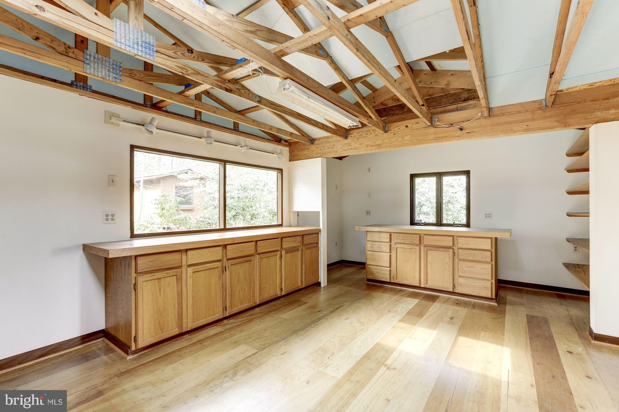 10907 Equestrian Court Reston, VA 20190 - Photo 28 of 30 Workshop/Craft Space
