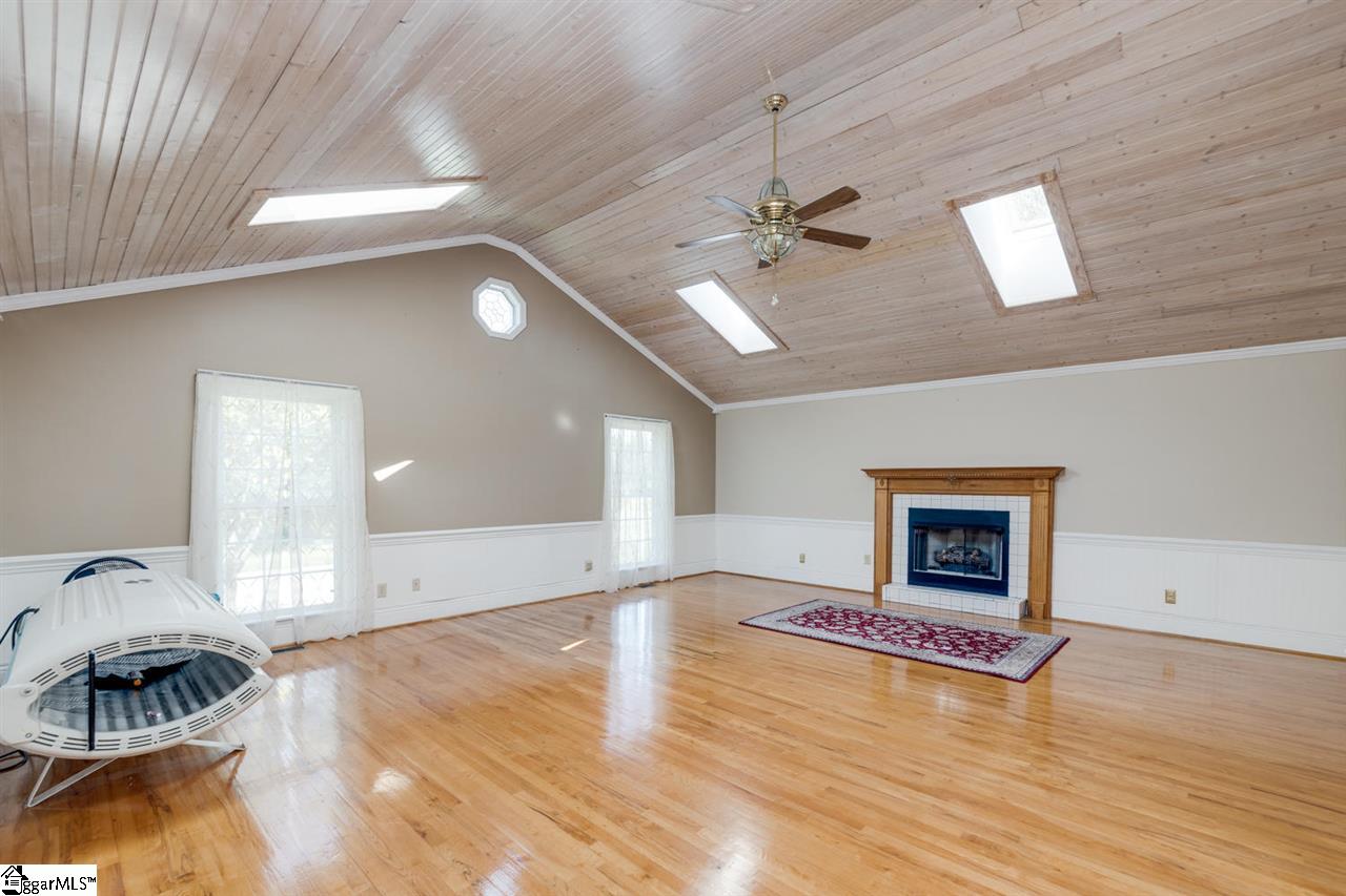 3710 Highway 357 Inman, SC 29349 - Photo 16 of 31