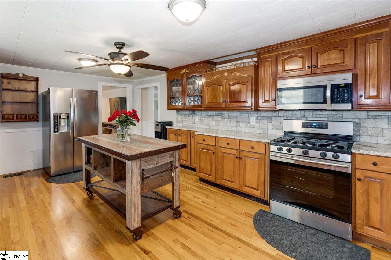 3710 Highway 357 Inman, SC 29349 - Photo 6 of 31
