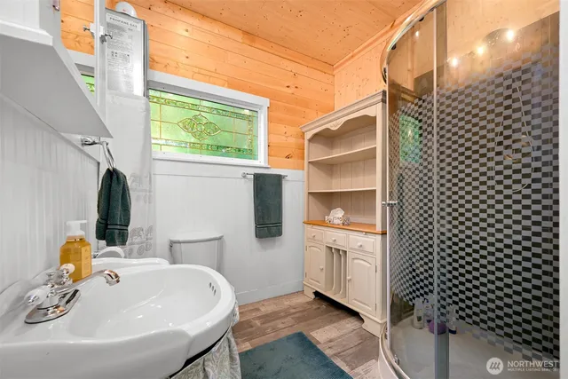 $90,000 | 2001 Tower Road, Maple Falls, WA 98266