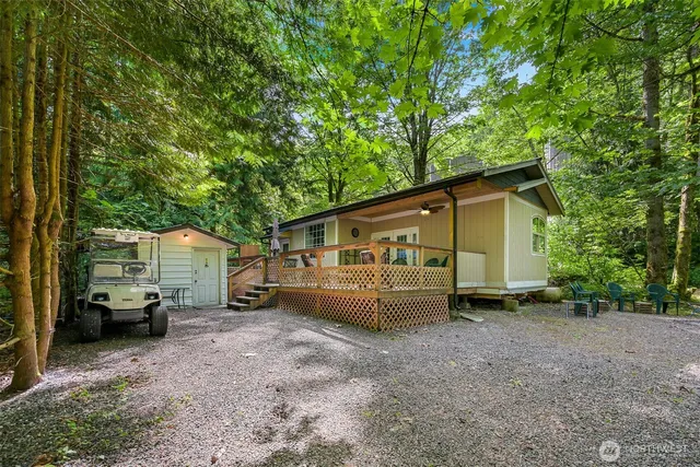 $90,000 | 2001 Tower Road, Maple Falls, WA 98266