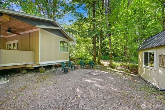 $90,000 | 2001 Tower Road, Maple Falls, WA 98266