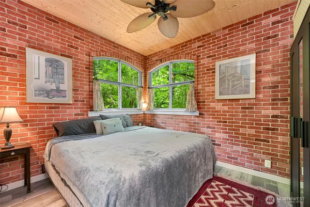 $90,000 | 2001 Tower Road, Maple Falls, WA 98266