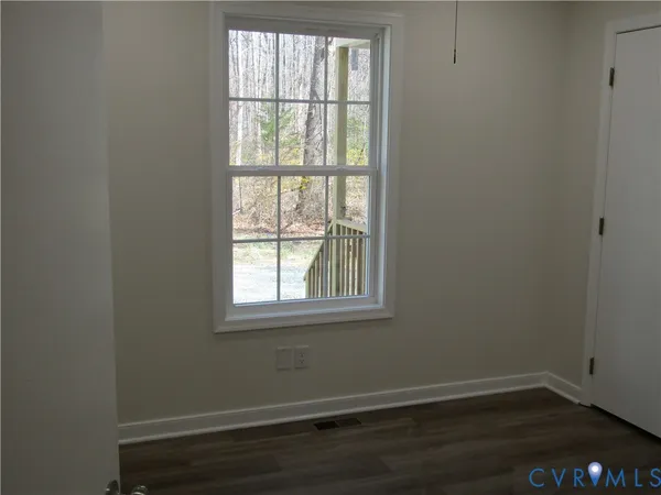 $2,400 | 5705 Community House Road, Columbia, VA 23038