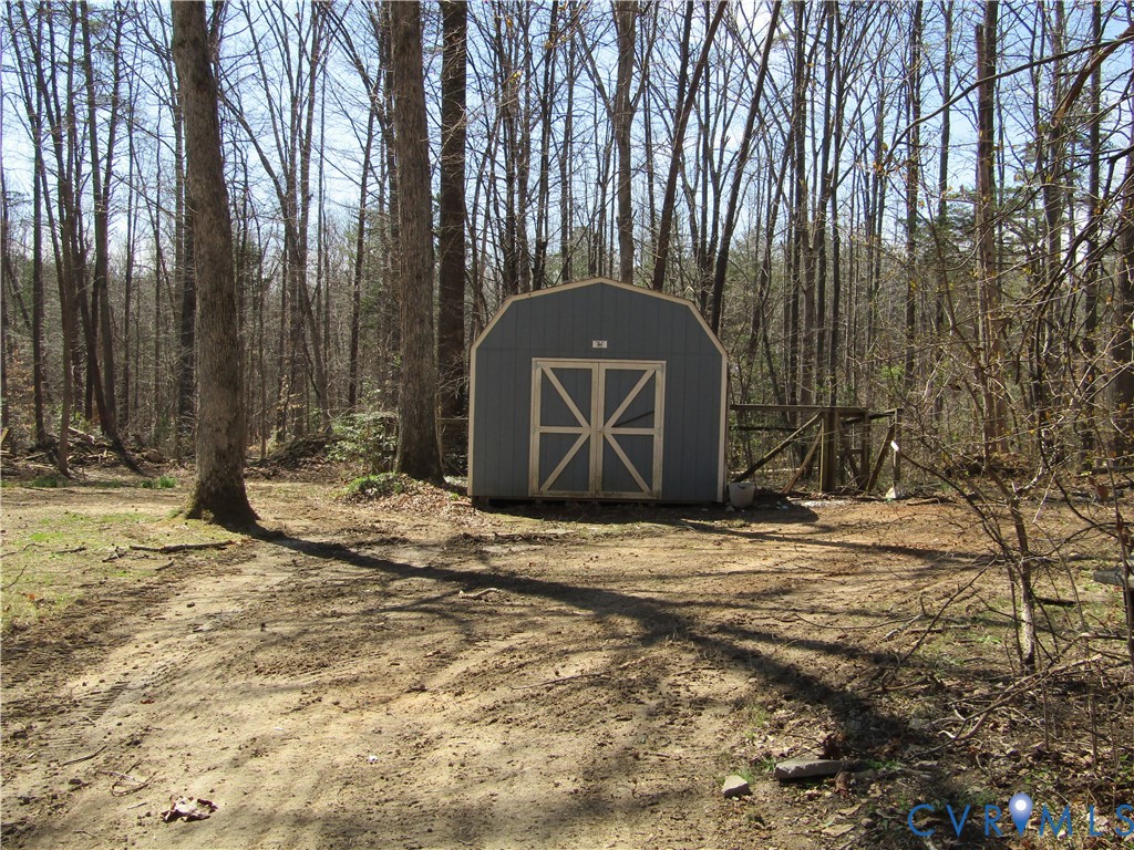 5705 Community House Road Columbia, VA 23038 - Photo 8 of 25