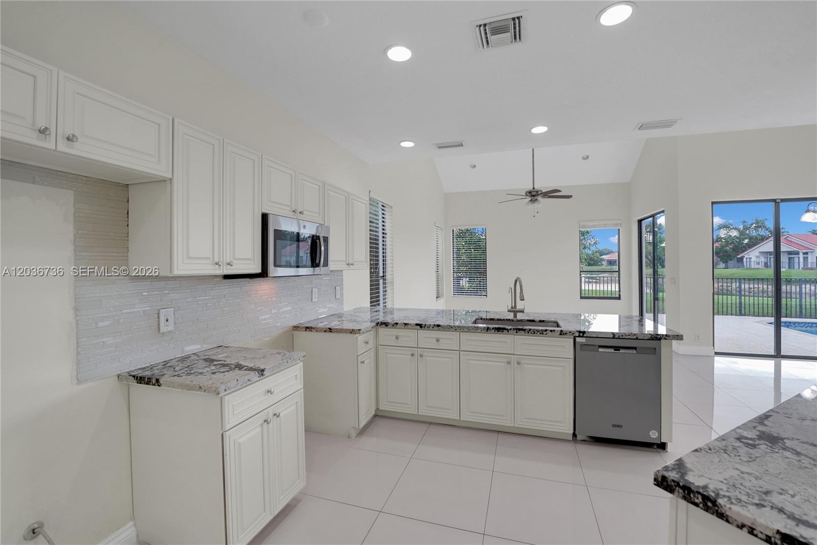 22281 Tupelo Place Boca Raton, FL 33428 - Photo 5 of 35