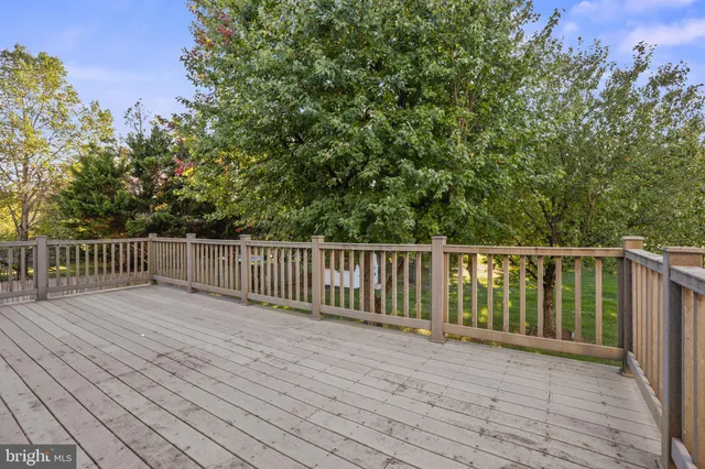 $569,900 | 11 North Pointe Drive, Fredericksburg, VA 22405