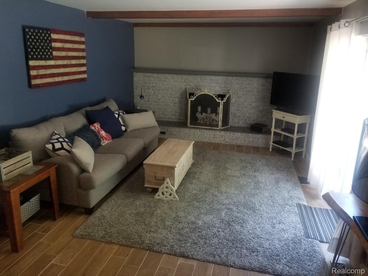 3475 Rhoten Drive Sterling Heights, MI 48310 - Photo 9 of 25 family.jpg