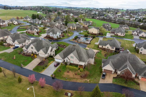 $575,000 | 1744 Heritage Estates Circle, Harrisonburg, VA 22801