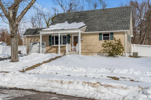 $599,999 | 8 Trinity Place, Jackson, NJ 08527