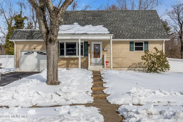 $599,999 | 8 Trinity Place, Jackson, NJ 08527