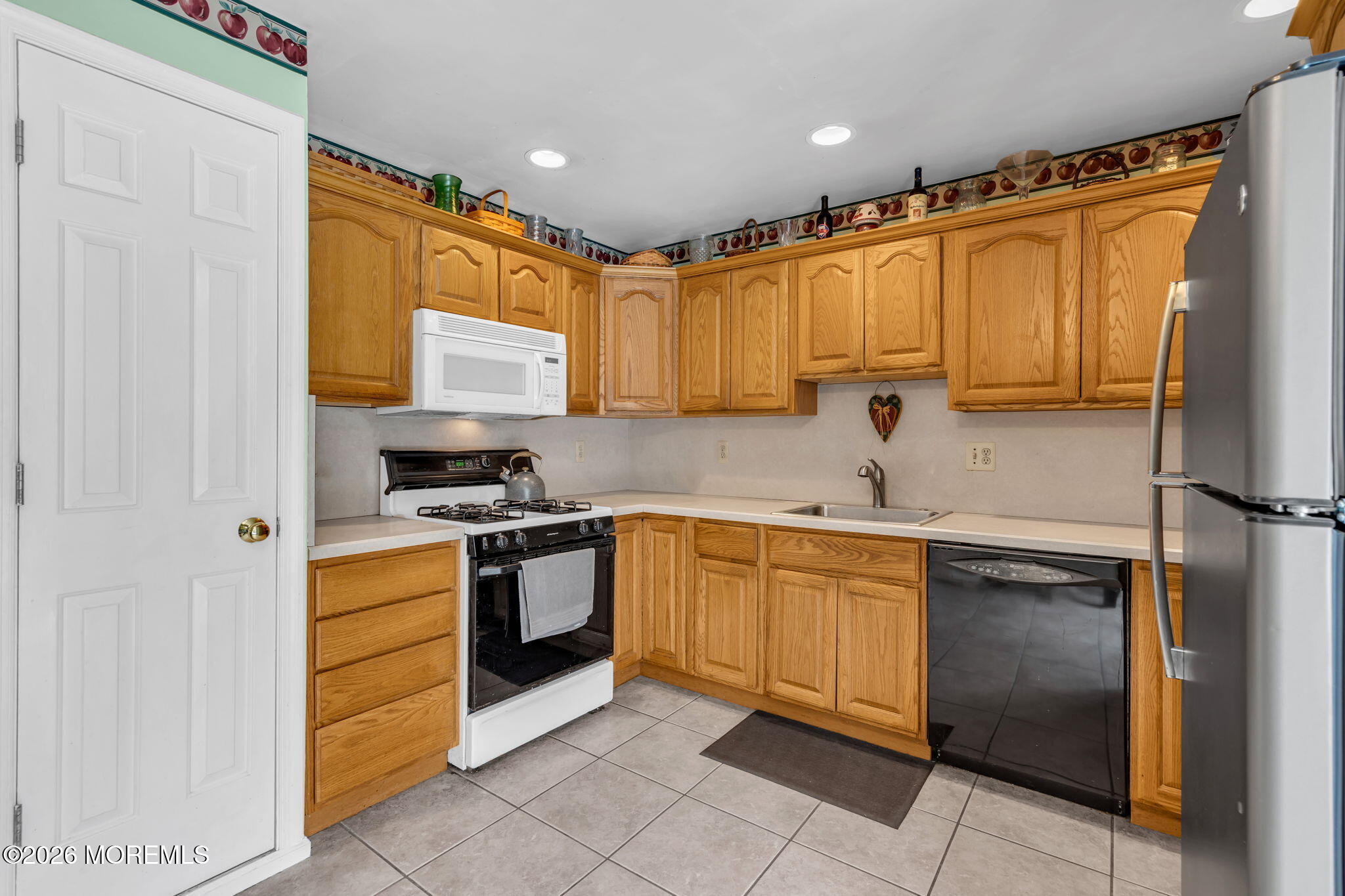 8 Trinity Place Jackson, NJ 08527 - Photo 10 of 41 18-web-or-mls-DSC07547