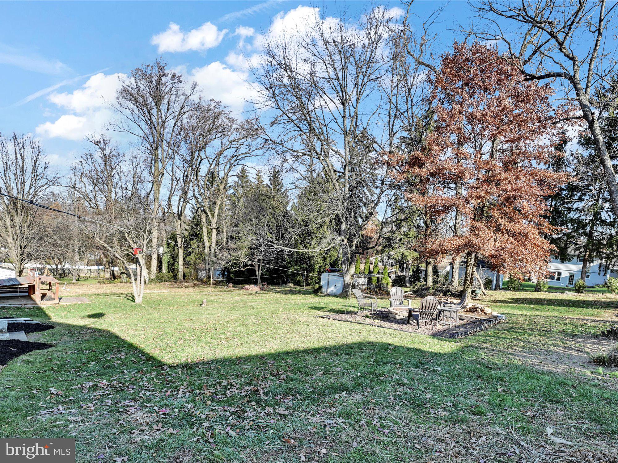 1827 Chesley Road York, PA 17403 - Photo 20 of 27 Yard