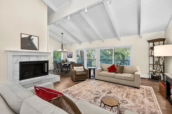 $575,000 | 80 River Knoll Place, Carmichael, CA 95608