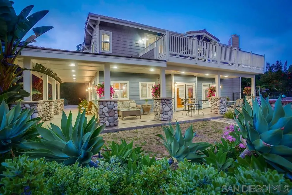 2234 Ivy Road Oceanside, CA 92054 - Photo 2 of 29 a view of a lobby with a patio
