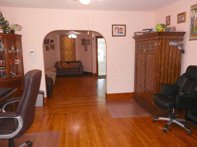 800 18th Street Bay City, MI 48708 - Photo 3 of 11 Gallery Image 3
