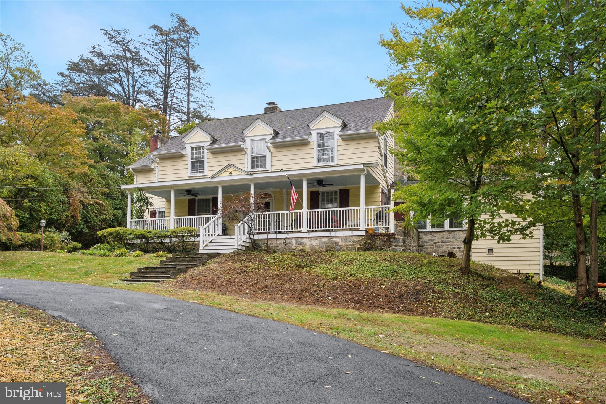 4 West Possum Hollow Road Wallingford, PA 19086 - Photo 2 of 35 Extrerior front