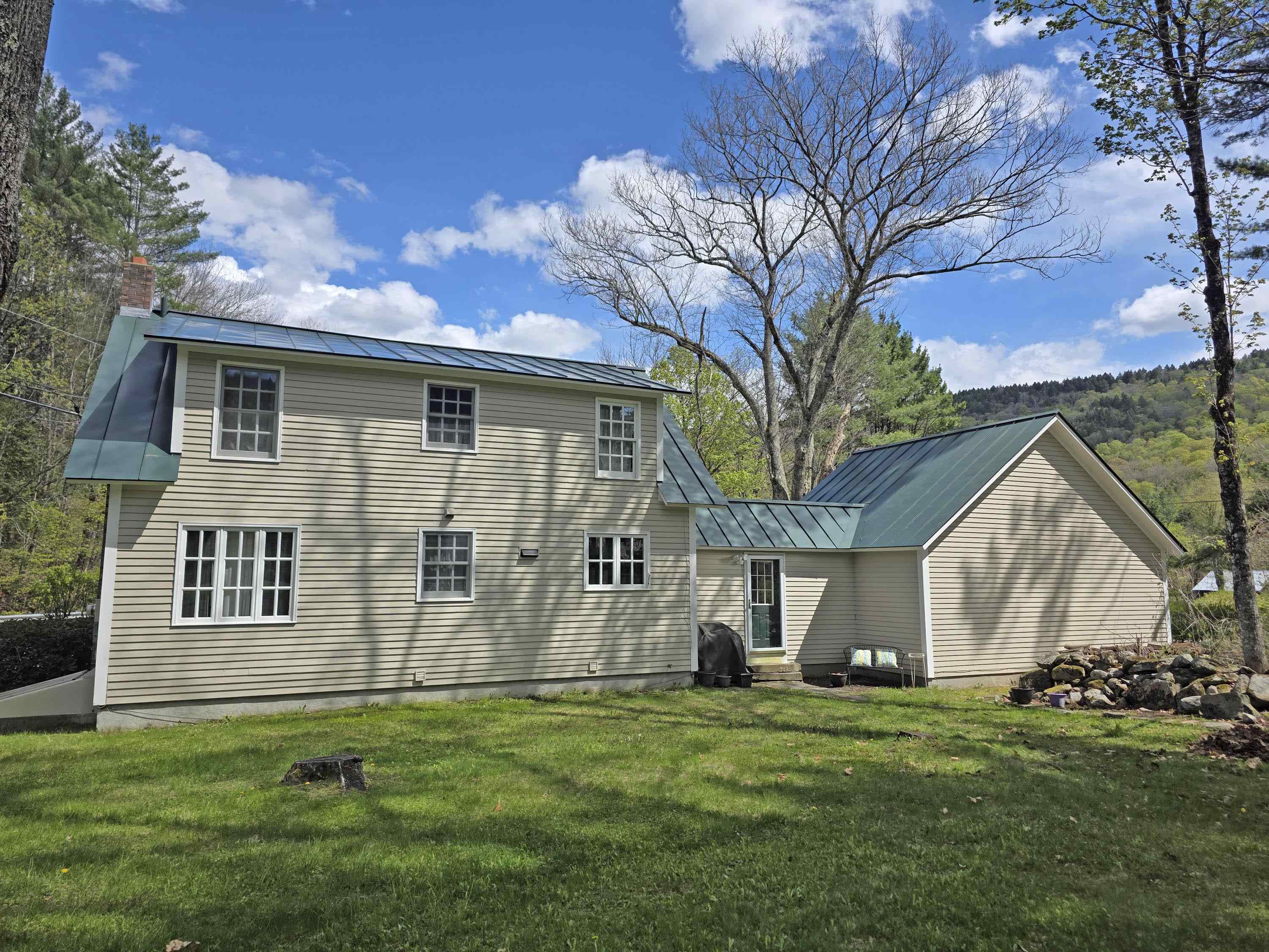 383 South Wardsboro Road Newfane, VT 05345 - Photo 5 of 35