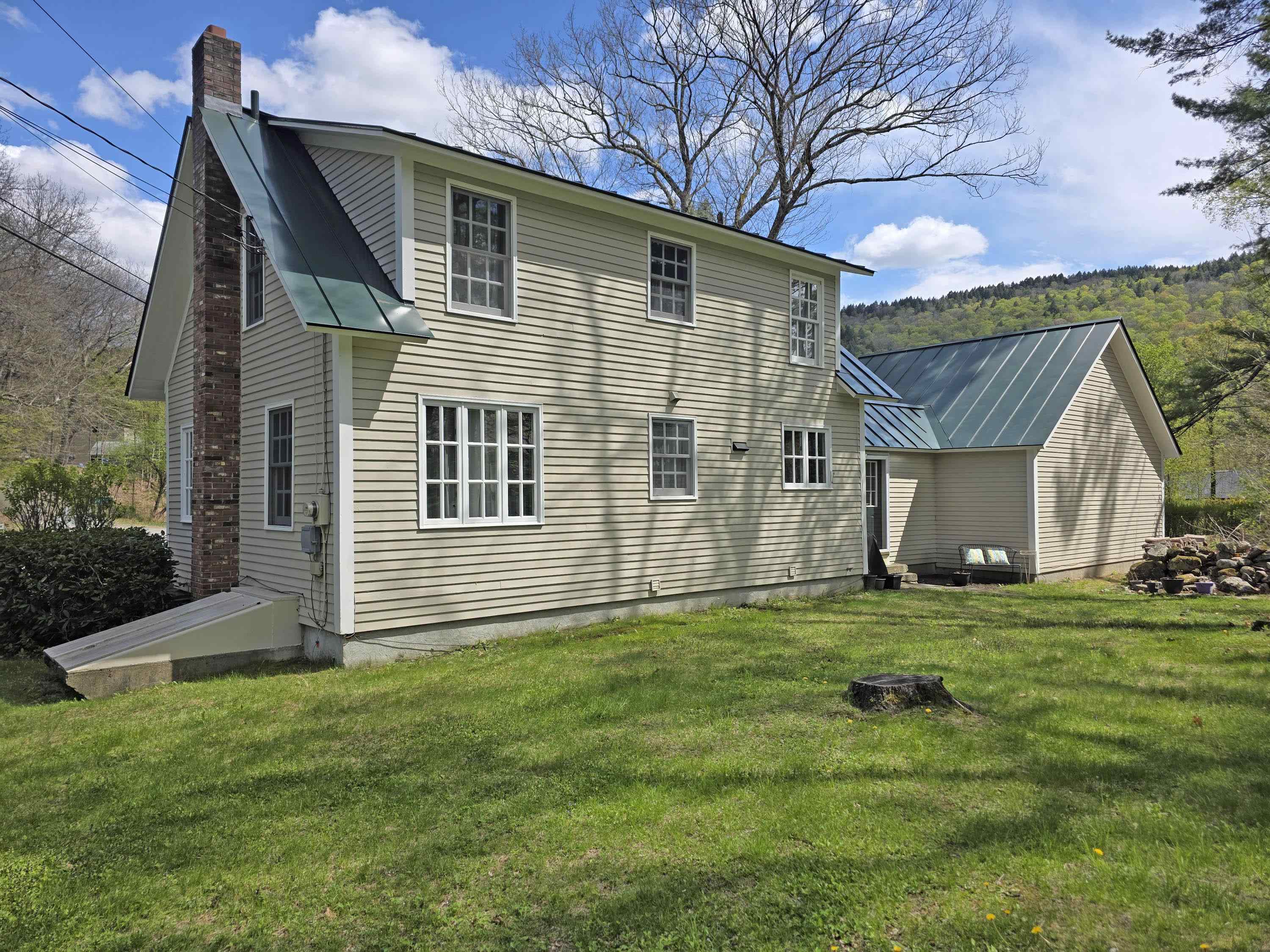 383 South Wardsboro Road Newfane, VT 05345 - Photo 6 of 35