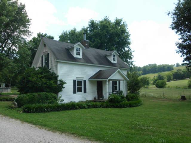 446 Chicken Creek Road Frankewing, TN 38459 - Photo 3 of 19 Front of House