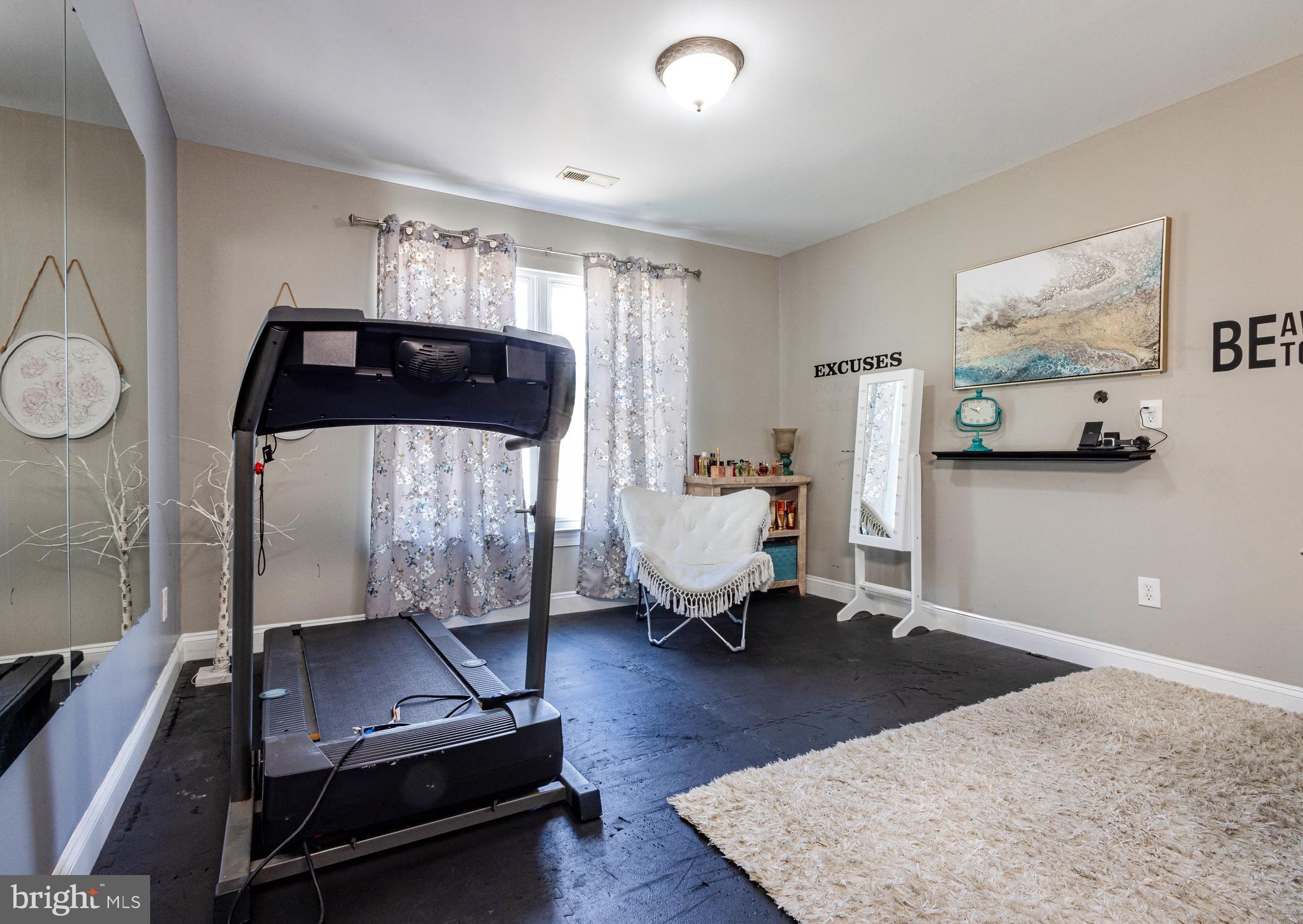 307 Patsy Court West Deptford, NJ 08066 - Photo 20 of 37