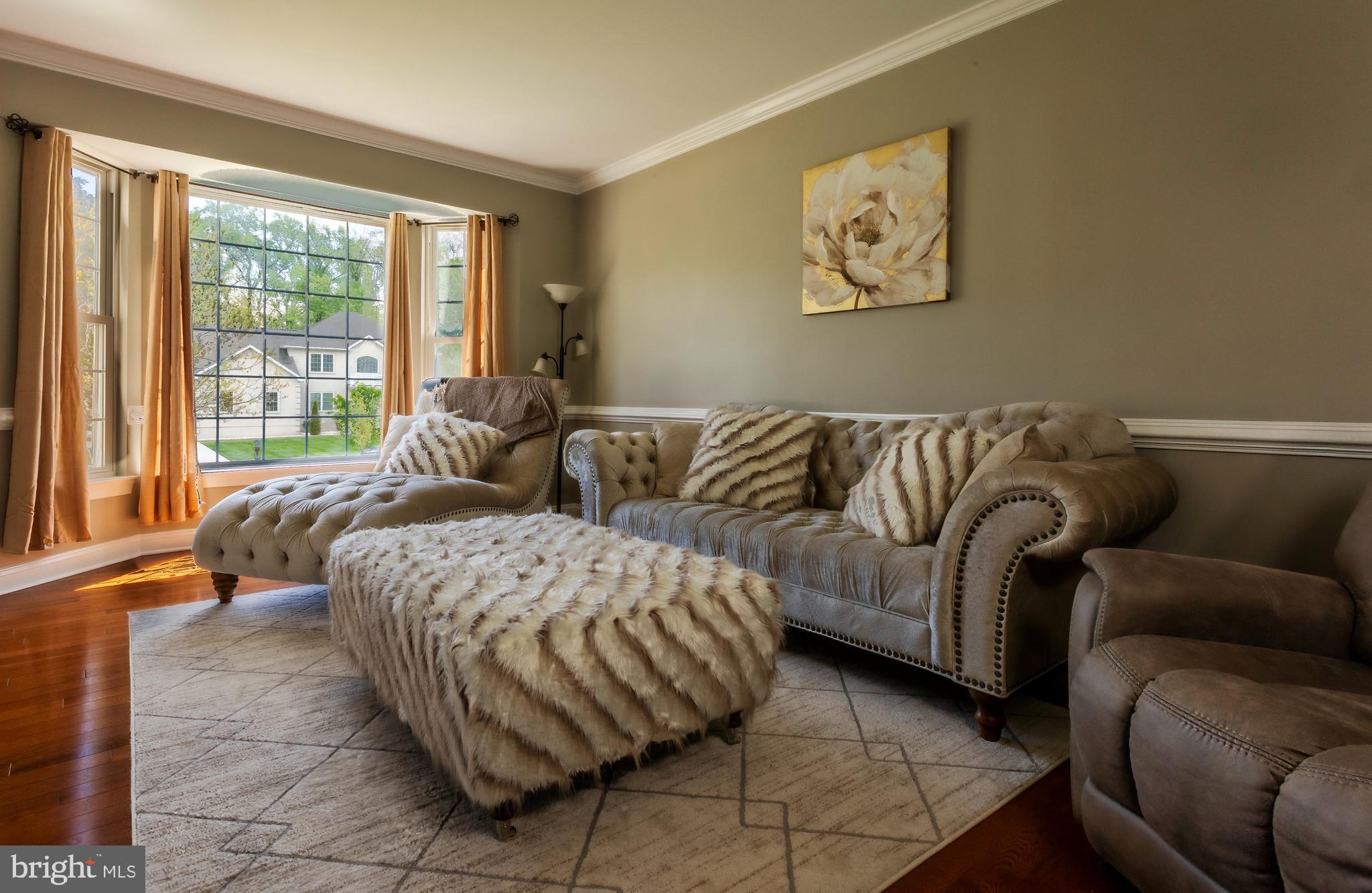 307 Patsy Court West Deptford, NJ 08066 - Photo 2 of 37