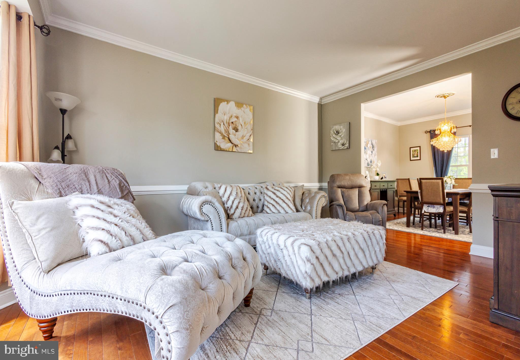 307 Patsy Court West Deptford, NJ 08066 - Photo 3 of 37