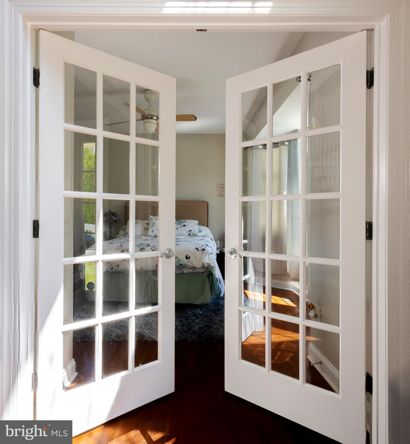 307 Patsy Court West Deptford, NJ 08066 - Photo 5 of 37