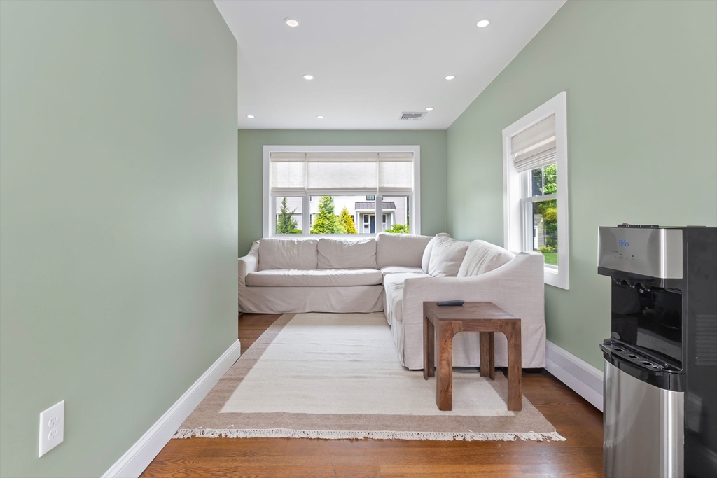 71 Sheffield Road Melrose, MA 02176 - Photo 19 of 36 Gallery Image 19