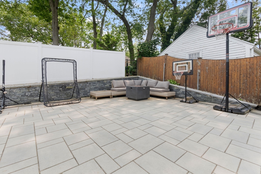 71 Sheffield Road Melrose, MA 02176 - Photo 33 of 36 Gallery Image 33