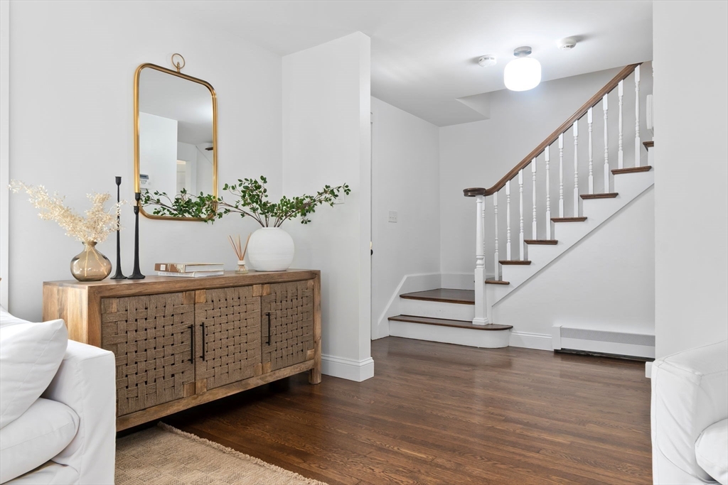 71 Sheffield Road Melrose, MA 02176 - Photo 4 of 36 Gallery Image 4